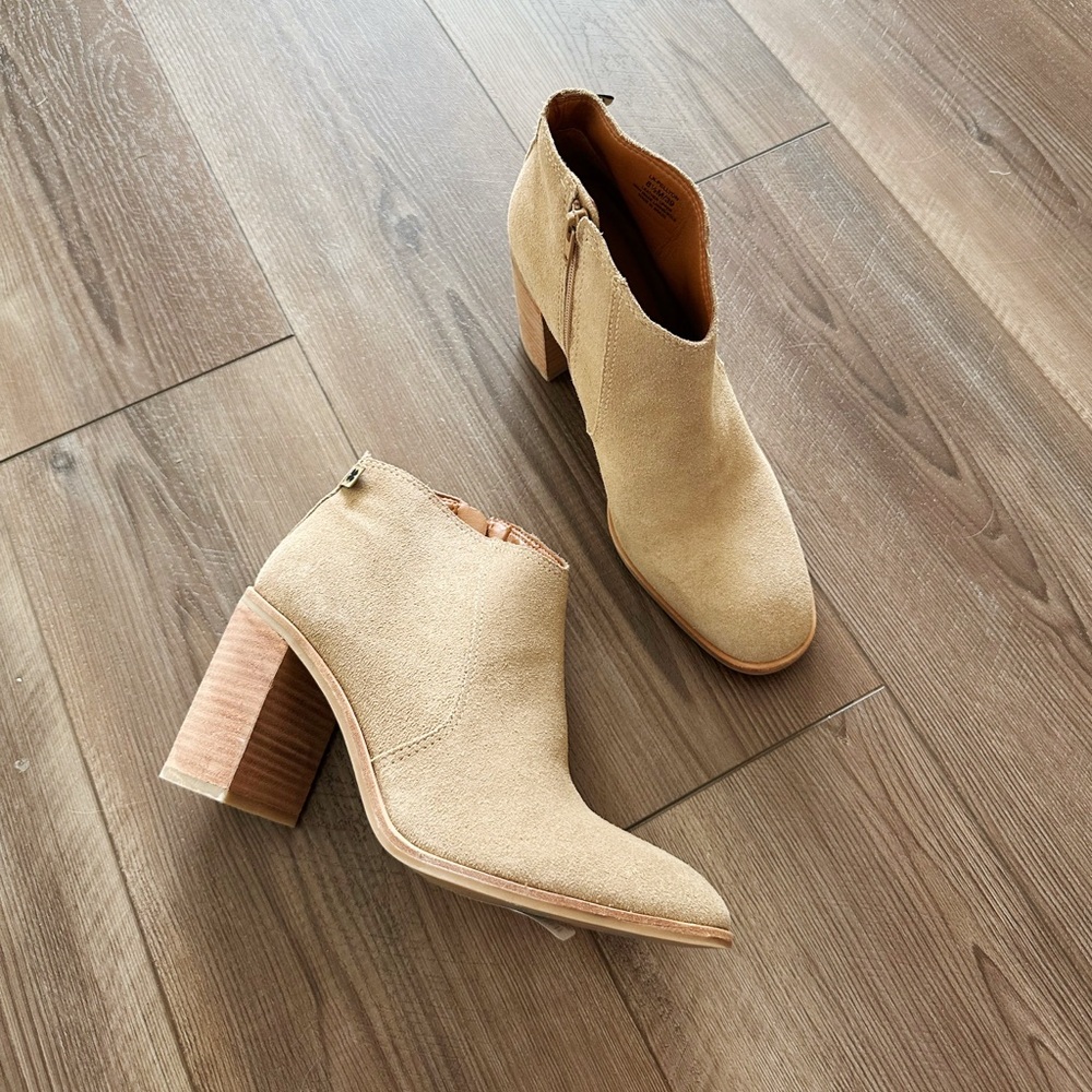 NEW Lucky Brand Pellyon Ankle Boots